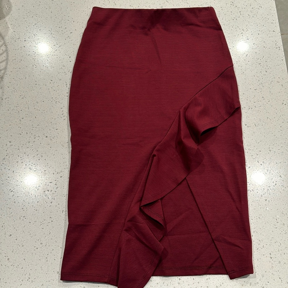 Burgundy pencil skirt